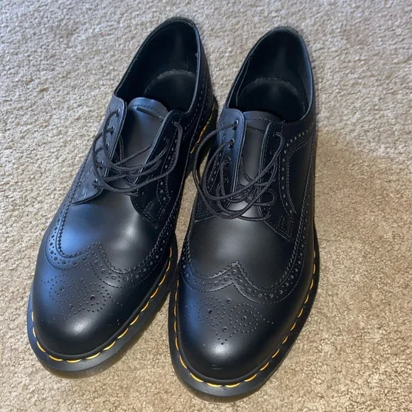 NWT Doc Martens 3989 Yellow Stitch Smooth Leather Brogue Shoes